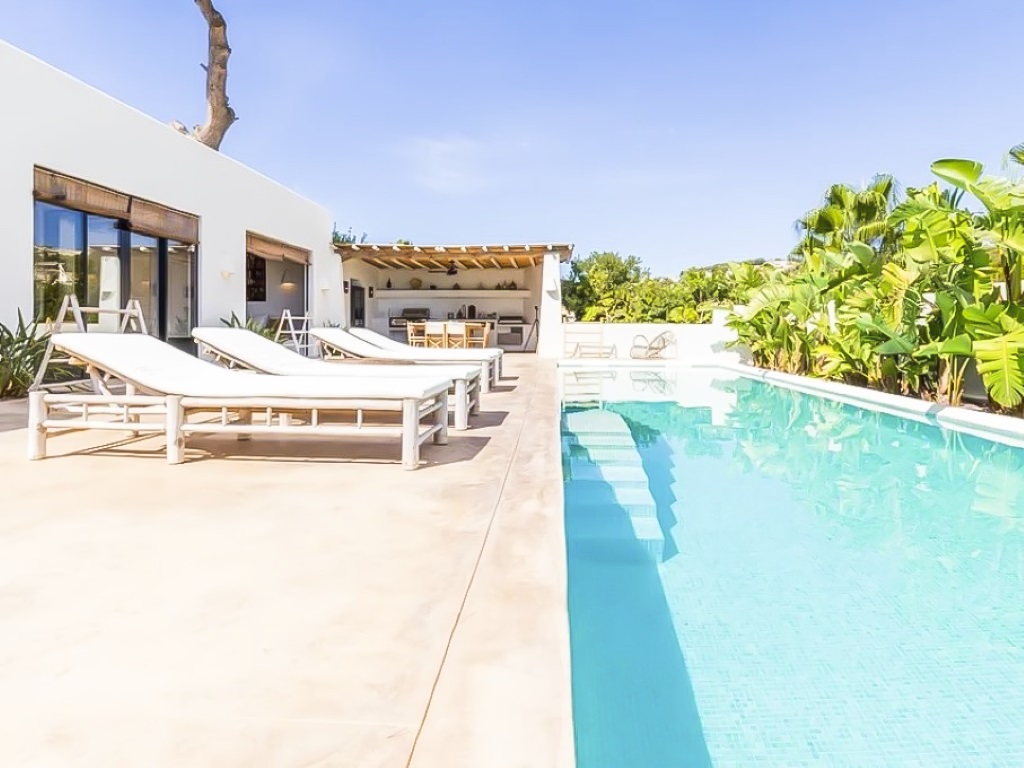 6382BEN Prachtige gelijkvloerse Ibiza stijl villa te koop in Benissa